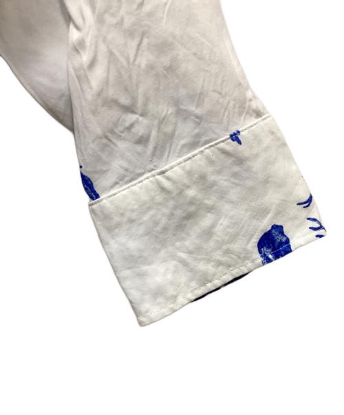 UNUSED（アンユーズド）UNUSED (アンユーズド) 4continents print long sleeve shirt ブルー×ホワイト サイズ:2の古着・服飾アイテム