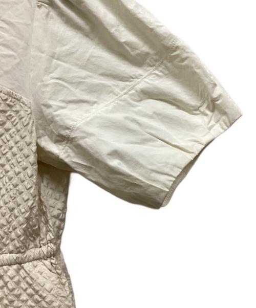 RAY BEAMS（レイ ビームス）RAY BEAMS (レイ ビームス) 立体ジャガードパフワンピース アイボリーの古着・服飾アイテム