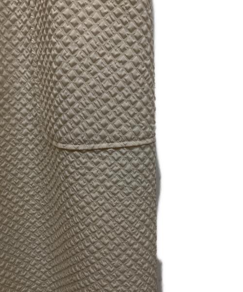 RAY BEAMS（レイ ビームス）RAY BEAMS (レイ ビームス) 立体ジャガードパフワンピース アイボリーの古着・服飾アイテム