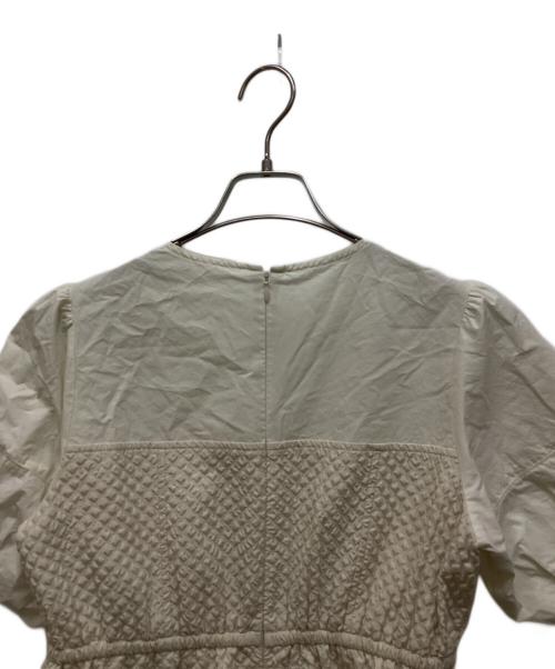 RAY BEAMS（レイ ビームス）RAY BEAMS (レイ ビームス) 立体ジャガードパフワンピース アイボリーの古着・服飾アイテム