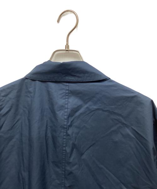 MARGARET HOWELL（マーガレットハウエル）MARGARET HOWELL (マーガレットハウエル) ナイロンステンカラーコート ブルー サイズ:XLの古着・服飾アイテム