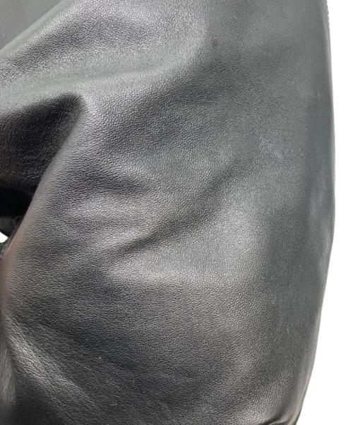 LOEWE（ロエベ）LOEWE (ロエベ) ナッパアイレ / レザーハンドバッグ ブラックの古着・服飾アイテム