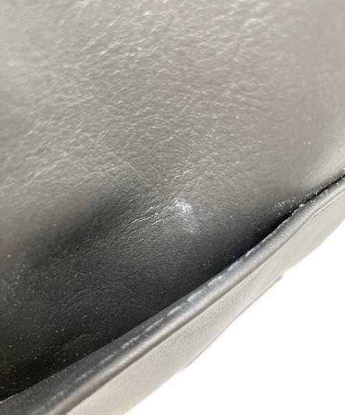 Hoaw.（ハァウ）Hoaw. (ハァウ) フラップボストンバッグ ブラックの古着・服飾アイテム