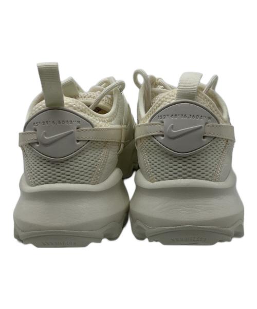 NIKE（ナイキ）NIKE (ナイキ) TC 7900 スニーカー アイボリー サイズ:24.5cmの古着・服飾アイテム