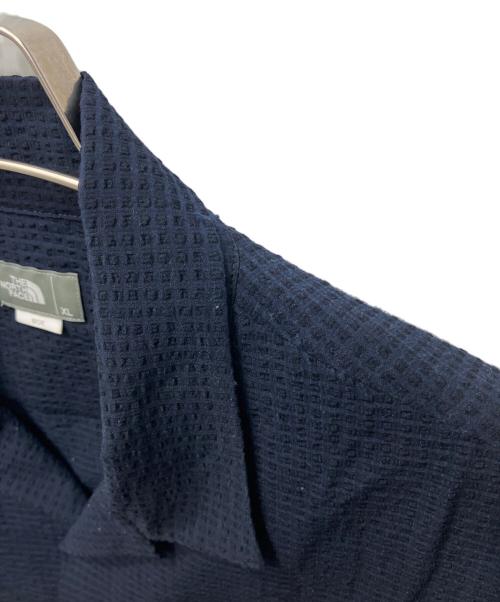 THE NORTH FACE（ザ ノース フェイス）THE NORTH FACE (ザ ノース フェイス) S/S Seersucker Vent Mesh Shirt/シアサッカーベントメッシュシャツ ネイビー サイズ:XLの古着・服飾アイテム