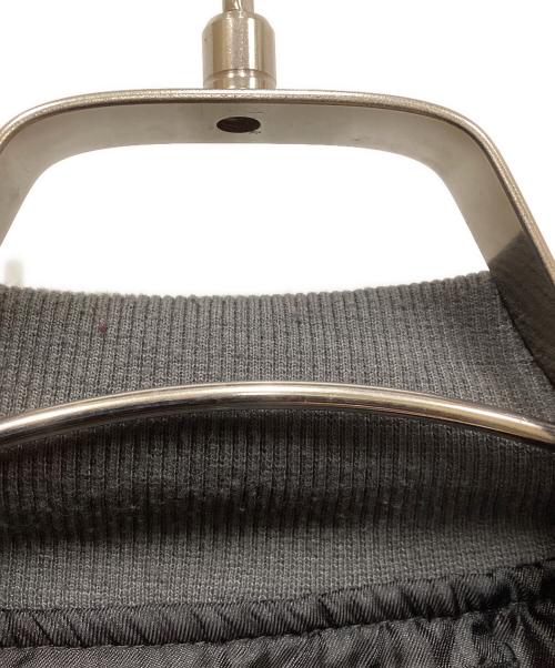 NO ID.（ノーアイディー）NO ID. (ノーアイディー) アンイーブンプリントBIG MA-1 グレー サイズ:FREEの古着・服飾アイテム