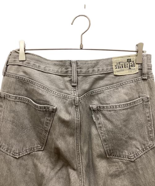 LEVI'S（リーバイス）LEVI'S (リーバイス) ルーズフィットデニムパンツ グレー サイズ:W32×L36の古着・服飾アイテム