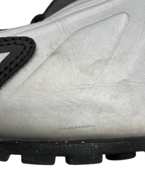 NIKE（ナイキ）NIKE (ナイキ) SHOX R4 METALLIC SILVER/METALLIC SILVER-BLACK シルバー サイズ:26cmの古着・服飾アイテム