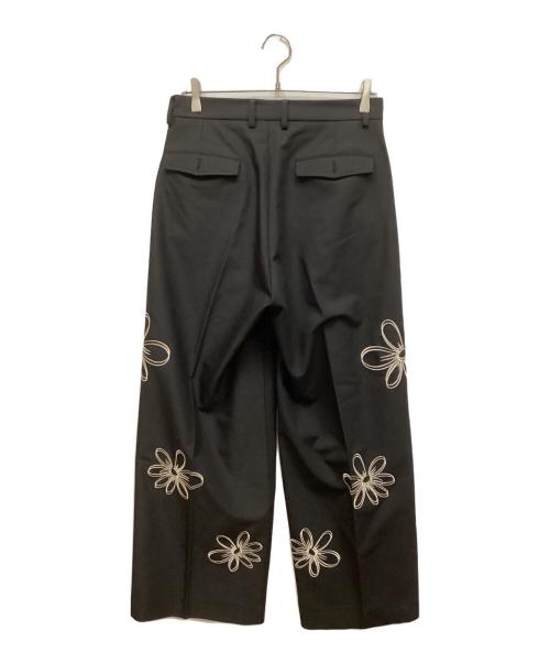 ajouter（アジュテ）ajouter (アジュテ) エンブロイダリータックパンツ ブラック サイズ:Mの古着・服飾アイテム