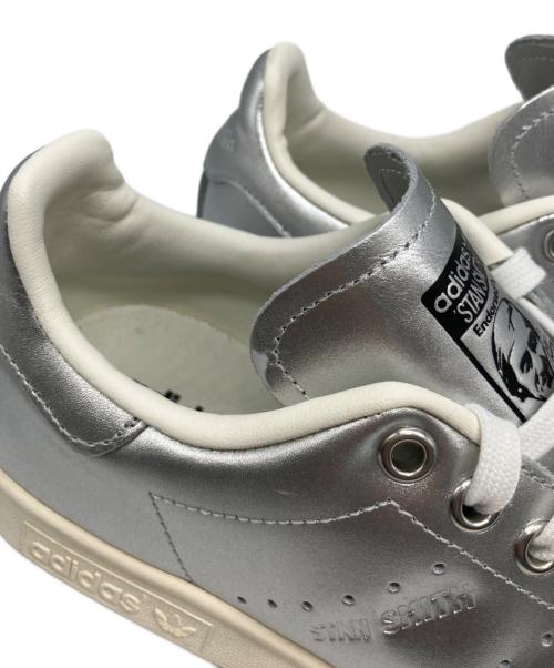 adidas（アディダス）adidas (アディダス) STAN SMITH（スタンスミス） シルバー サイズ:US7の古着・服飾アイテム