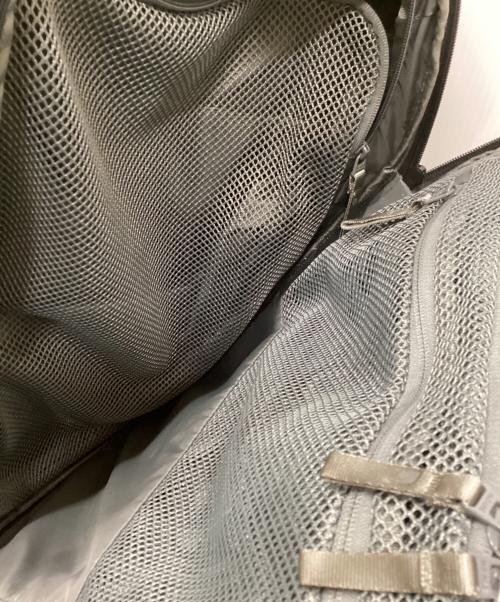 Incase（インケース）Incase (インケース) バックパック ブラックの古着・服飾アイテム