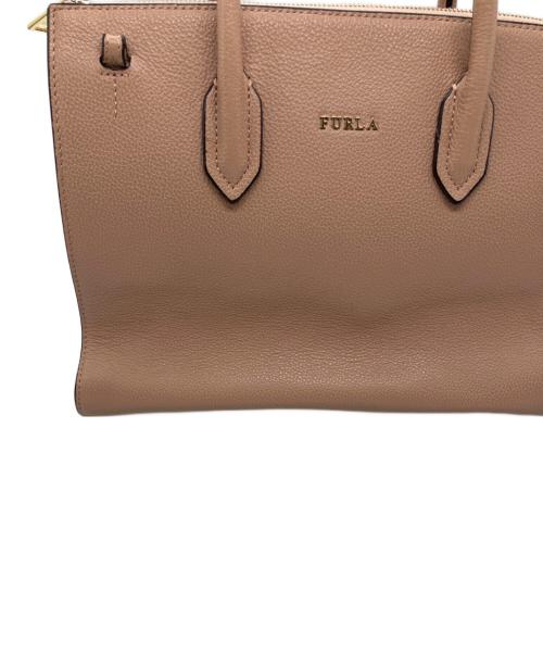 FURLA（フルラ）FURLA (フルラ) ピン サッチェル 2WAYバッグ ベージュの古着・服飾アイテム