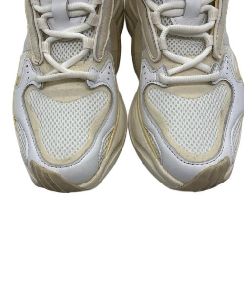 adidas（アディダス）adidas (アディダス) MAGMUR RUNNER NAKEDスニーカー(マグマ ランナーネイキッド) アイボリー サイズ:6 1/2の古着・服飾アイテム
