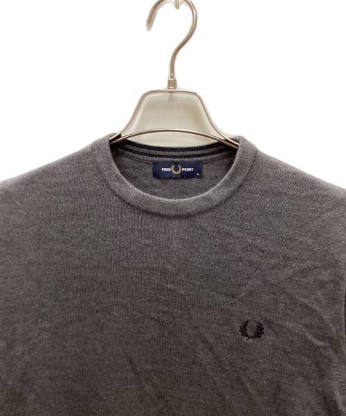 FRED PERRY（フレッドペリー）FRED PERRY (フレッドペリー) ロゴ刺繍クルーニット グレー サイズ:Mの古着・服飾アイテム