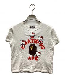 A BATHING APE×HELLO KITTY（アベイシングエイプ×ハローキティ）の古着「COLLEGE MINI TEE/カレッジミニTシャツ」｜ホワイト