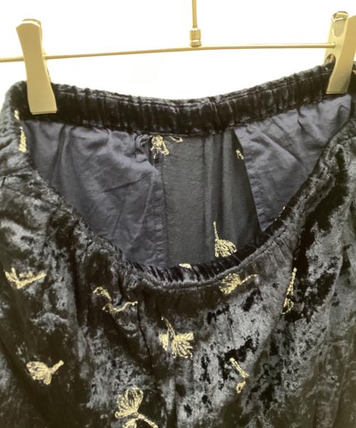 TODAYFUL（トゥデイフル）TODAYFUL (トゥデイフル) Embroidery Velour Pants/エンブロイダリーベロアパンツ ネイビー サイズ:38の古着・服飾アイテム