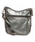LeSportsac（レスポートサック）の古着「テーピングラメショルダーバッグ」｜シルバー