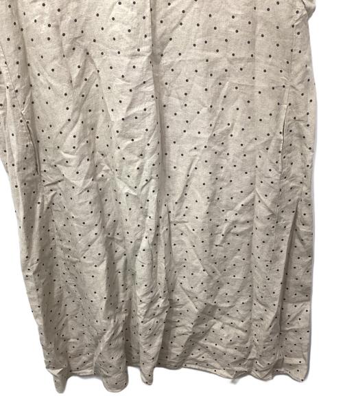 URBAN RESEARCH（アーバンリサーチ）URBAN RESEARCH (アーバンリサーチ) ノースリーブワンピース ベージュ サイズ:Ｍの古着・服飾アイテム