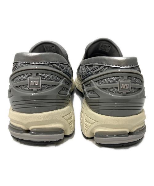 NEW BALANCE（ニューバランス）NEW BALANCE (ニューバランス) U1906LAE/ローファースニーカー シルバー サイズ:27cmの古着・服飾アイテム