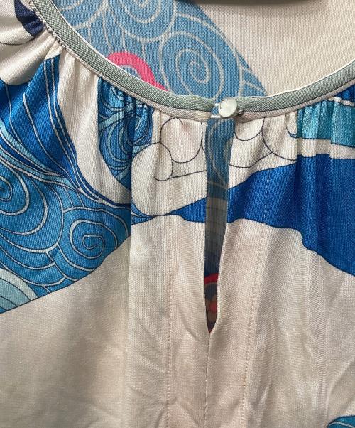 LEONARD PARIS（レオナール パリ）LEONARD PARIS (レオナール パリ) フラワープリントシルクブラウス ブルー×アイボリー サイズ:42の古着・服飾アイテム