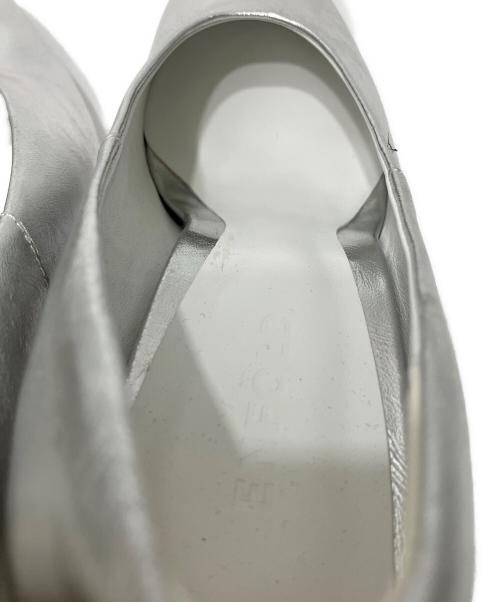 ENFOLD（エンフォルド）ENFOLD (エンフォルド) ポインテッドトゥパンプス シルバー サイズ:36の古着・服飾アイテム