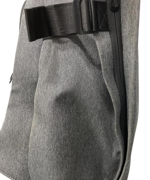 Cote&Ciel（コートエシエル）Cote&Ciel (コートエシエル) Edition (エディション) ISAR/イザール リュック グレーの古着・服飾アイテム
