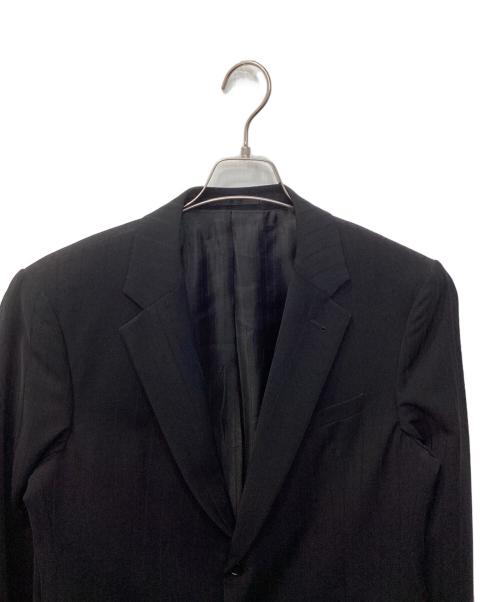 ARMANI COLLEZIONI（アルマーニ コレツィオーニ）ARMANI COLLEZIONI (アルマーニ コレツィオーニ) ストライプセットアップスーツ ブラック サイズ:52の古着・服飾アイテム