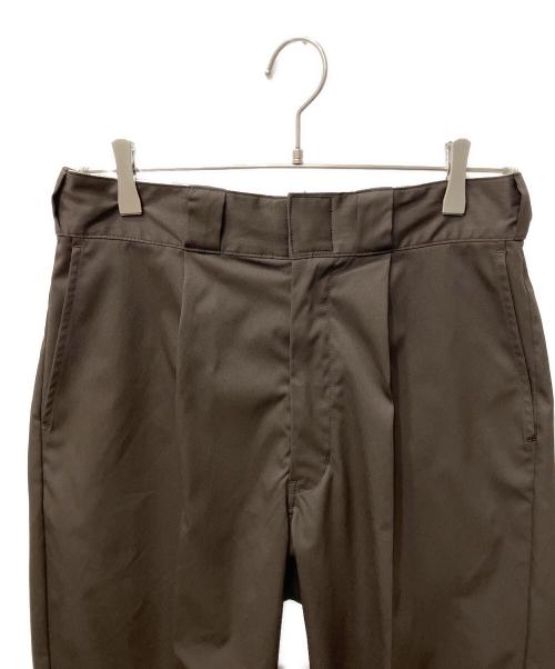 Dickies（ディッキーズ）Dickies (ディッキーズ) TRIPSTER BEAMS (ビームス) セットアップスーツ ブラウン サイズ:Sの古着・服飾アイテム