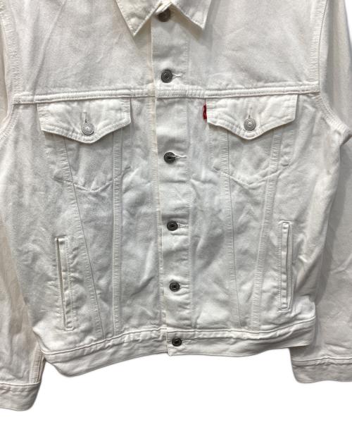 LEVI'S（リーバイス）LEVI'S (リーバイス) ホワイトデニムトラッカージャケット ホワイト サイズ:Sの古着・服飾アイテム