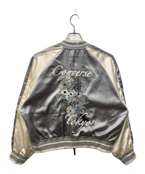 CONVERSE TOKYO（コンバーストウキョウ）CONVERSE TOKYO (コンバーストウキョウ) SATIN SHORT SOUVENIR JACKET/サテンショートスーベニアジャケット アイボリー×シルバー サイズ:記載なし(実寸参照)の古着・服飾アイテム