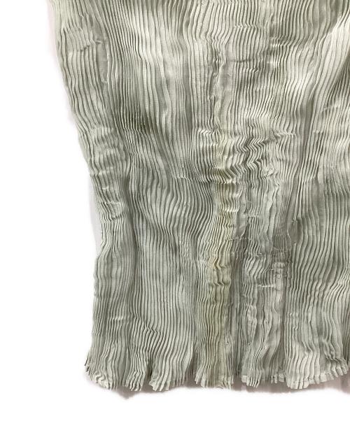 ISSEY MIYAKE FETE（イッセイミヤケフェット）ISSEY MIYAKE FETE (イッセイミヤケフェット) シフォンツイストプリーツカットソー 黄緑 サイズ:02の古着・服飾アイテム