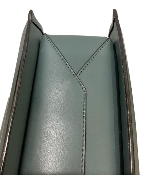 CHARLES & KEITH（チャールズアンドキース）CHARLES & KEITH (チャールズアンドキース) スクエアトートバッグの古着・服飾アイテム