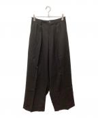MAISON SPECIALメゾンスペシャル）の古着「Prime-Wide Forward Drop Two Tucks Pants（プライムワイドフォワードドロップツータックスラックス）」｜グレー