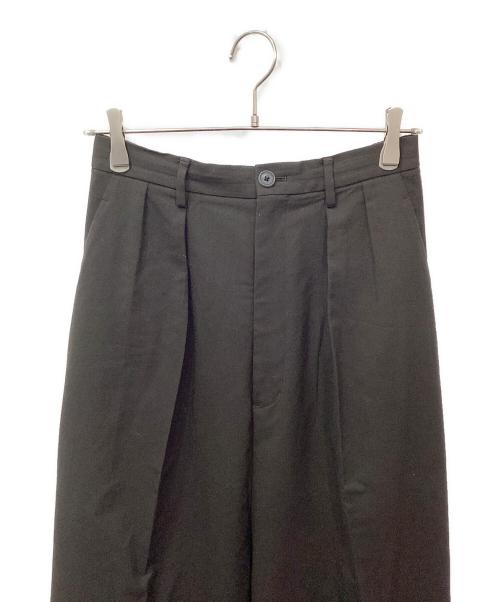 MAISON SPECIAL（メゾンスペシャル）MAISON SPECIAL (メゾンスペシャル) Prime-Wide Forward Drop Two Tucks Pants（プライムワイドフォワードドロップツータックスラックス） グレー サイズ:01の古着・服飾アイテム