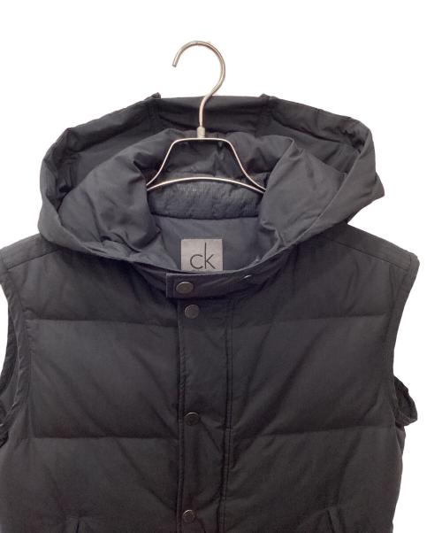 ck Calvin Klein（シーケーカルバンクライン）ck Calvin Klein (シーケーカルバンクライン) ビッグフードダウンベスト ブラック サイズ:Mの古着・服飾アイテム
