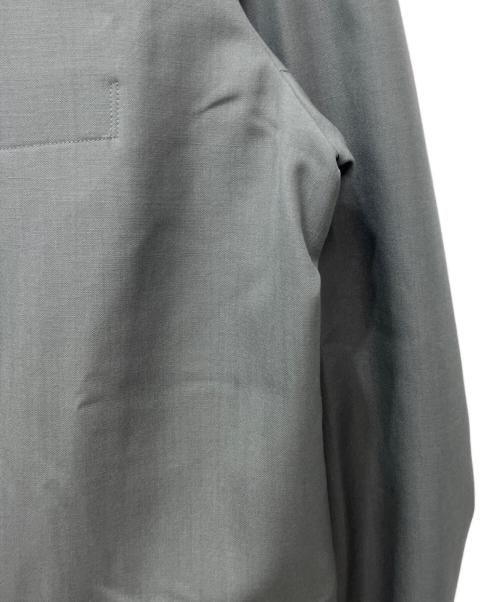 YOKE（ヨーク）YOKE (ヨーク) COVERED COLLARLESS JACKE ライトグレー サイズ:2の古着・服飾アイテム