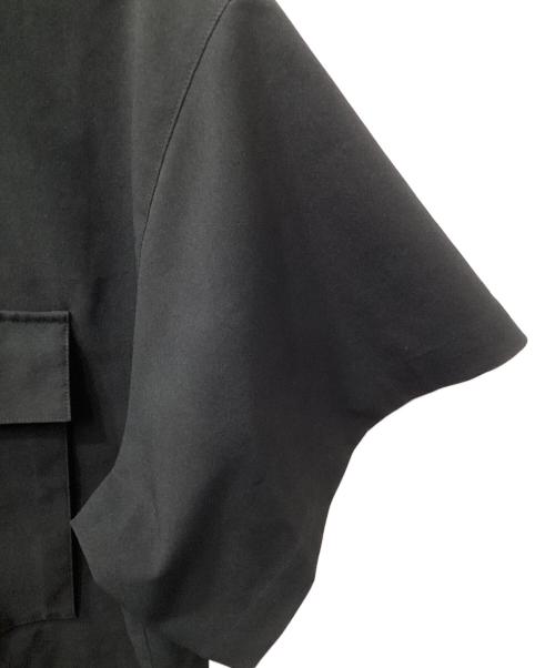 is-ness（イズネス）is-ness (イズネス) SLIT SHORT SLEEVE SHIRT（ショートスリーブシャツ） ブラック サイズ:48の古着・服飾アイテム