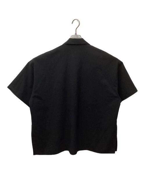 is-ness（イズネス）is-ness (イズネス) SLIT SHORT SLEEVE SHIRT（ショートスリーブシャツ） ブラック サイズ:48の古着・服飾アイテム