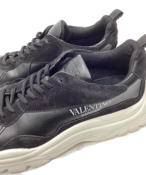 VALENTINO GARAVANI（ヴァレンティノ・ガラヴァーニ）VALENTINO GARAVANI (ヴァレンティノ・ガラヴァーニ) GRAPHIC PRINT CHUNKY SNEAKERS ブラック サイズ:41の古着・服飾アイテム