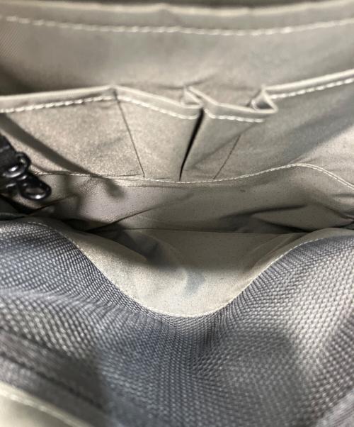 Incase（インケース）Incase (インケース) TRACKS BACKPACK 25L ブラックの古着・服飾アイテム