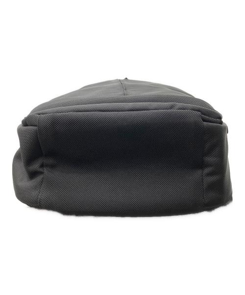 Incase（インケース）Incase (インケース) TRACKS BACKPACK 18L ブラックの古着・服飾アイテム