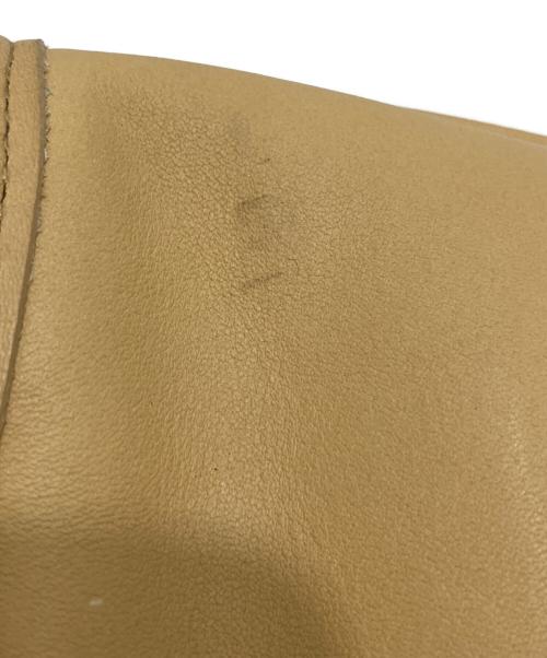 COACH（コーチ）COACH (コーチ) レザーワンショルダーバッグ クリームの古着・服飾アイテム