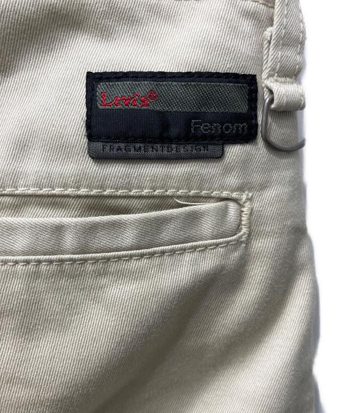 Levi's Fenom（リーバイス・フェノム）Levi's Fenom (リーバイス・フェノム) クロップドチノパン ベージュ サイズ:W32の古着・服飾アイテム