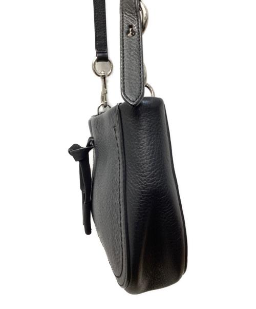 MARC JACOBS（マークジェイコブス）MARC JACOBS (マークジェイコブス) MAVERIC SMALL CROSSBODY BAG/マーベリックスモールクロスボディバッグ ブラックの古着・服飾アイテム