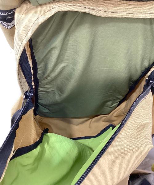 ATMOSPHERE MOUNTAINWORKS（アトモスフィアマウンテンワークス）Atmosphere Mountainworks (アトモスフィアマウンテンワークス) フラップリュック ブラウンの古着・服飾アイテム