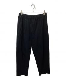 HOMME PLISSE ISSEY MIYAKE（オム プリッセ イッセイ ミヤケ）の古着「BASICS プリーツパンツ」｜ブラック