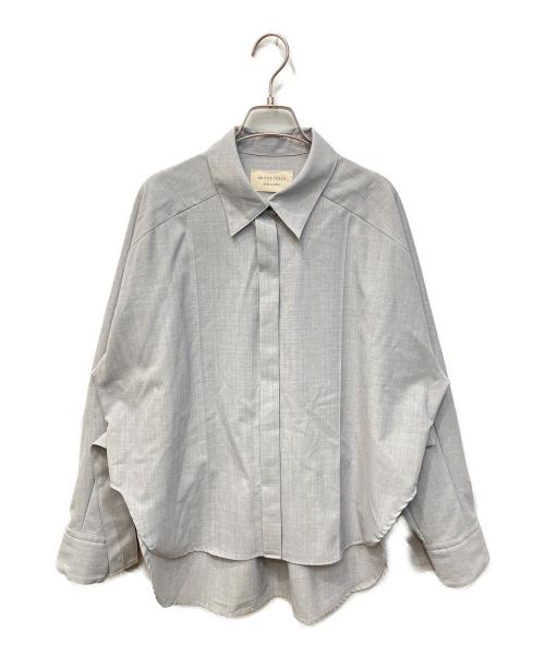 UNITED TOKYO（ユナイテッドトーキョー）UNITED TOKYO (ユナイテッドトーキョー) Belted Cape Detail Shirt/ベルテッドケープディティールシャツ グレー サイズ:FREEの古着・服飾アイテム