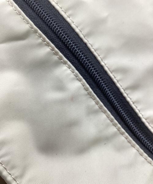 NOMADIS（ノマディス）NOMADIS (ノマディス) BASQUE M ショルダーバッグ ベージュの古着・服飾アイテム