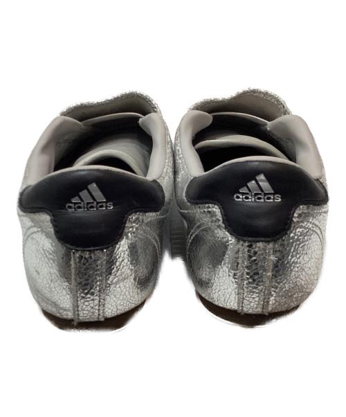 adidas（アディダス）adidas (アディダス) テコンドースニーカー シルバー サイズ:US9の古着・服飾アイテム