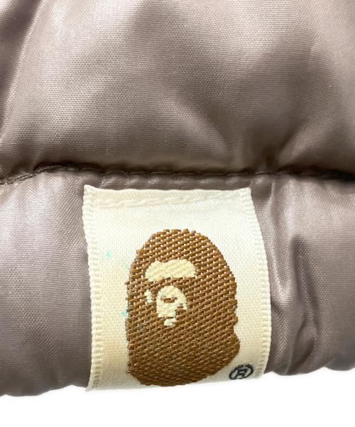 A BATHING APE（アベイシングエイプ）A BATHING APE (アベイシングエイプ) ダウンジャケット ブラウン サイズ:Mの古着・服飾アイテム